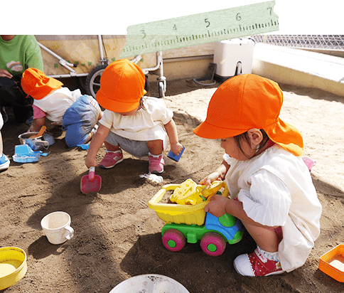 園庭遊びの様子